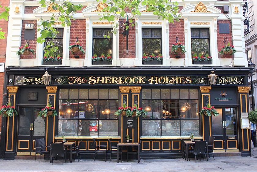 Erlebe die Magie von Brit Movie Tours und entdecke die Drehorte Deiner Lieblingsfilme und TV-Shows in London