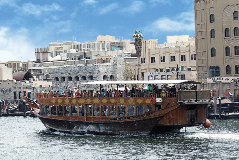 Bootstour: Arabian Dhow Cruise