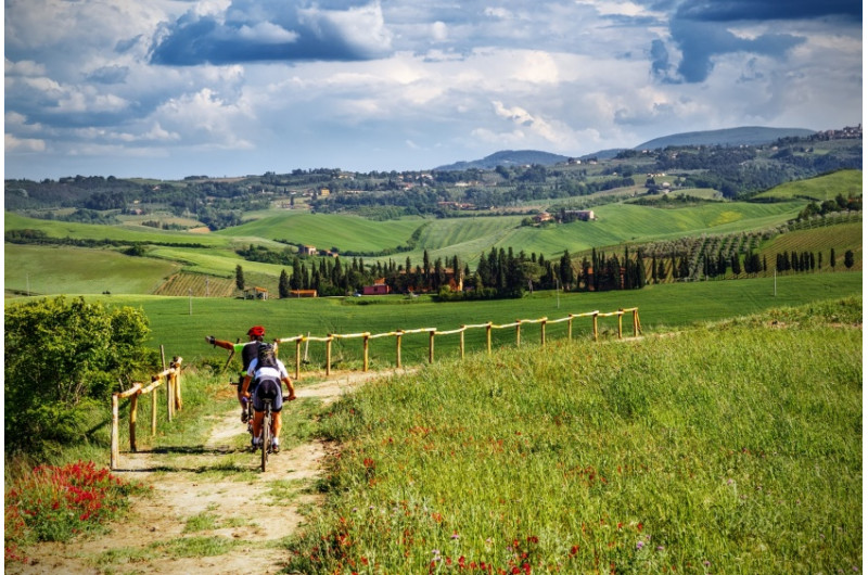 Tagesausflug: E-Bike Tour durch die Region Chianti und Weinverkostung 20% Rabatt inklusive im Florenz City Pass