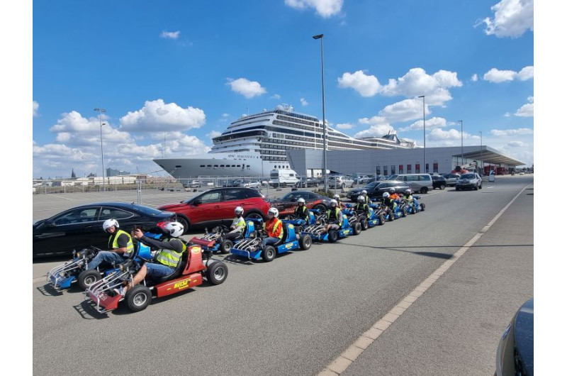 Panorama Karttour vor dem Hafen in Hamburg
