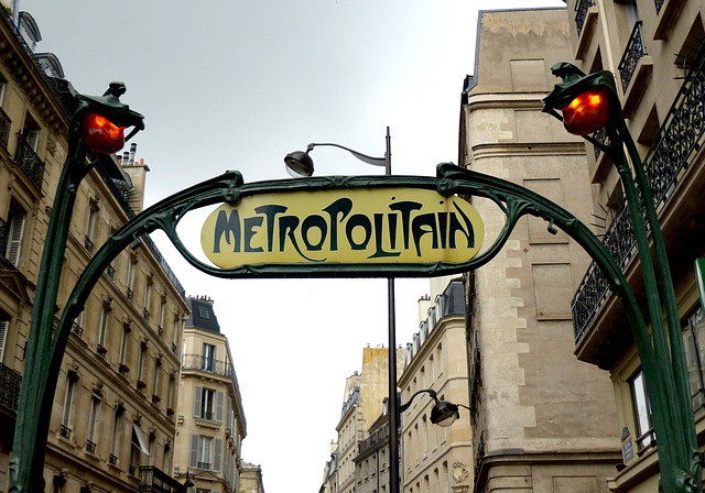 Freie Fahrt mit Metro, Bus und RER in Paris