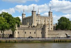 1715083513_250_LON_TowerOfLondon_289093214.jpg