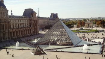 1742479576_350_Louvre12-©-Pixabay-495398.jpg